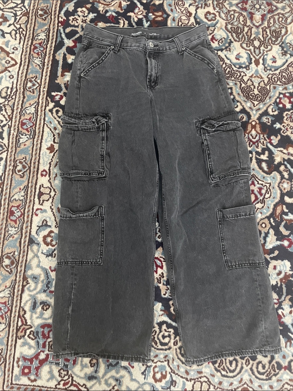 Old Navy Women’s Cargo jeans gray wide leg mid rise